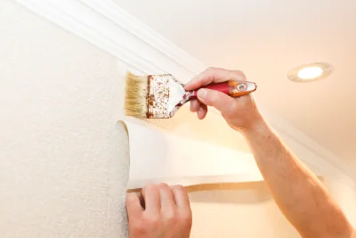 Pose de papier peint à Mortemer — revêtements muraux et toiles de verre